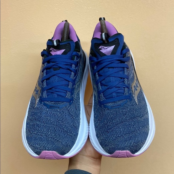 Saucony Echelon 9 “Indigo Grape” Size 9.5 With
Replacement Brooks Insoles - Picture 4 of 17
